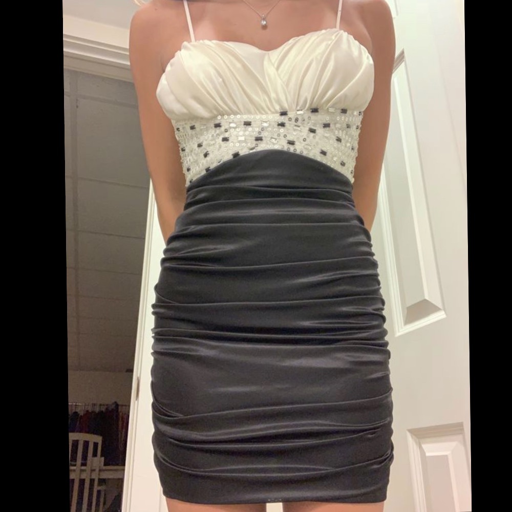 B. Smart Dress